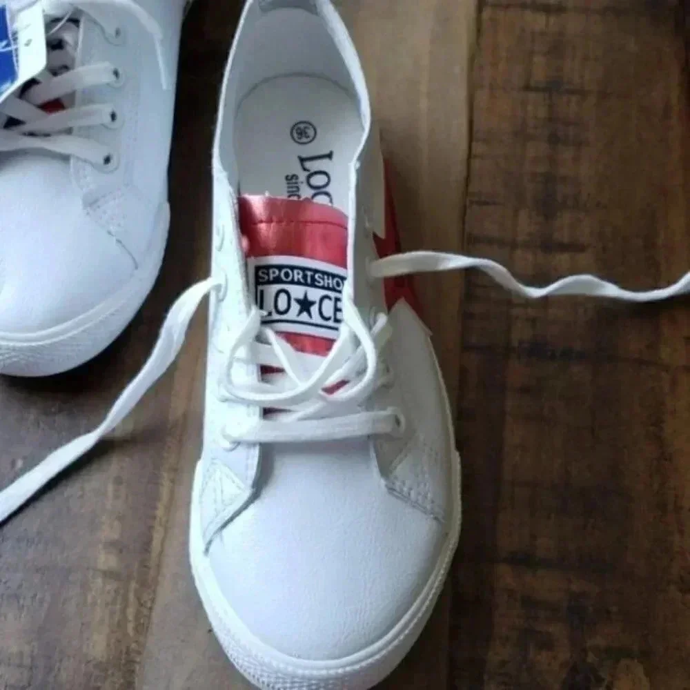 NWT Loceo Low Top Star Fashion Leather Sne…